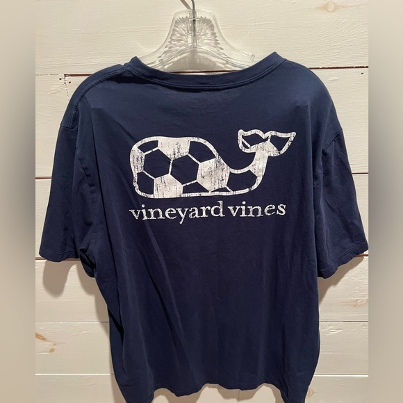 Vineyard Vines Men's Navy Blue T-Shirt, preppy, XL, pocket, EUC, casual - Picture 2 of 5